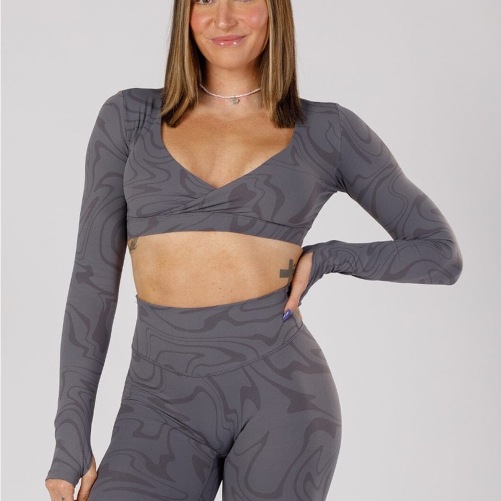 PARAGON Charcoal Patterned Activewear Set